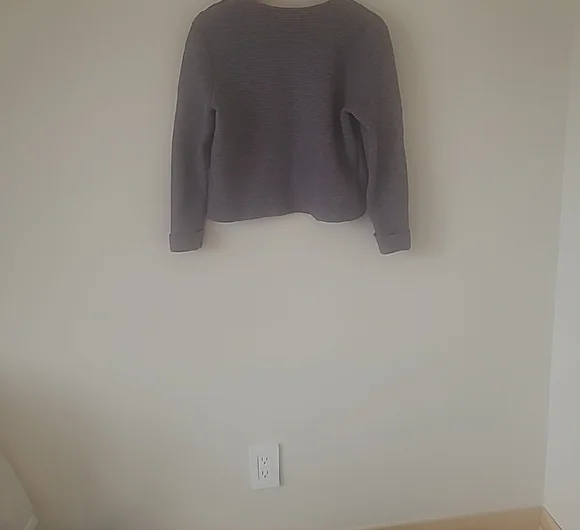 Cropped Cardigan - Picture 5 of 9